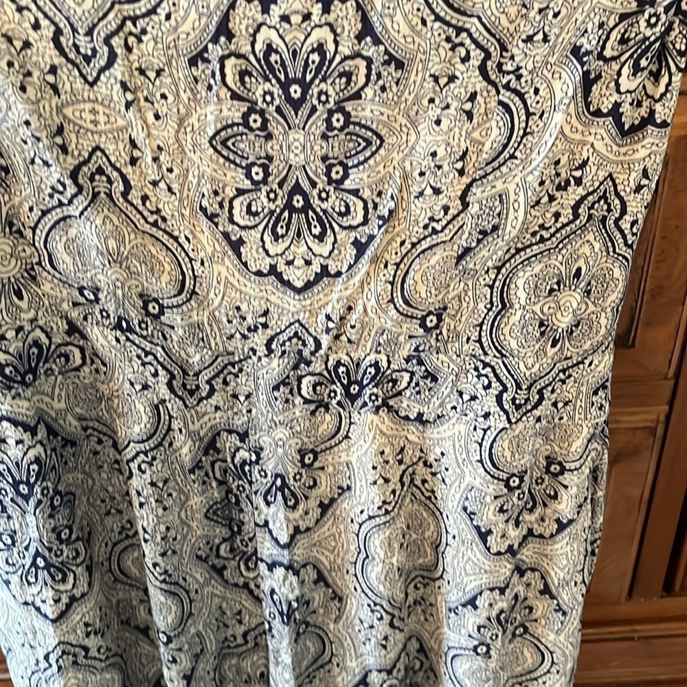 Hem & Thread Women’s Tan And Blue Paisley Jumpsuit Size Small NWT - Picture 4 of 11
